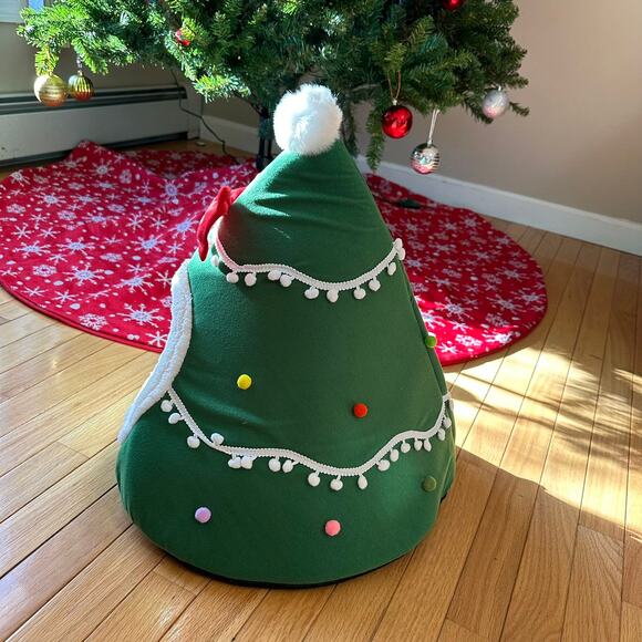 Christmas Pet House Tent Warm Sleeping Bed Indoor for Cat and Puppy - Picture 5 of 10